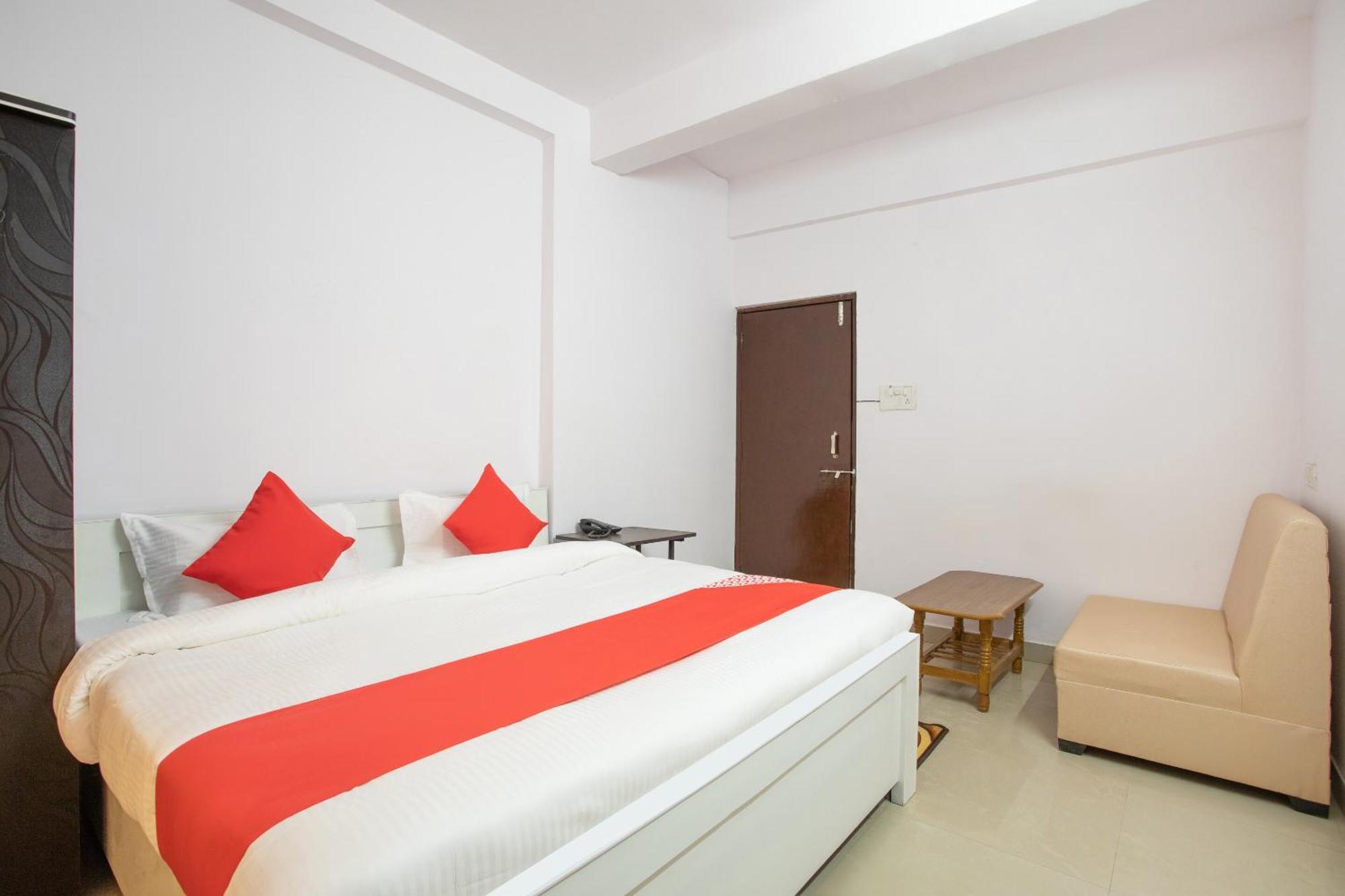 Hotel O Golden Star Bhopal Buitenkant foto