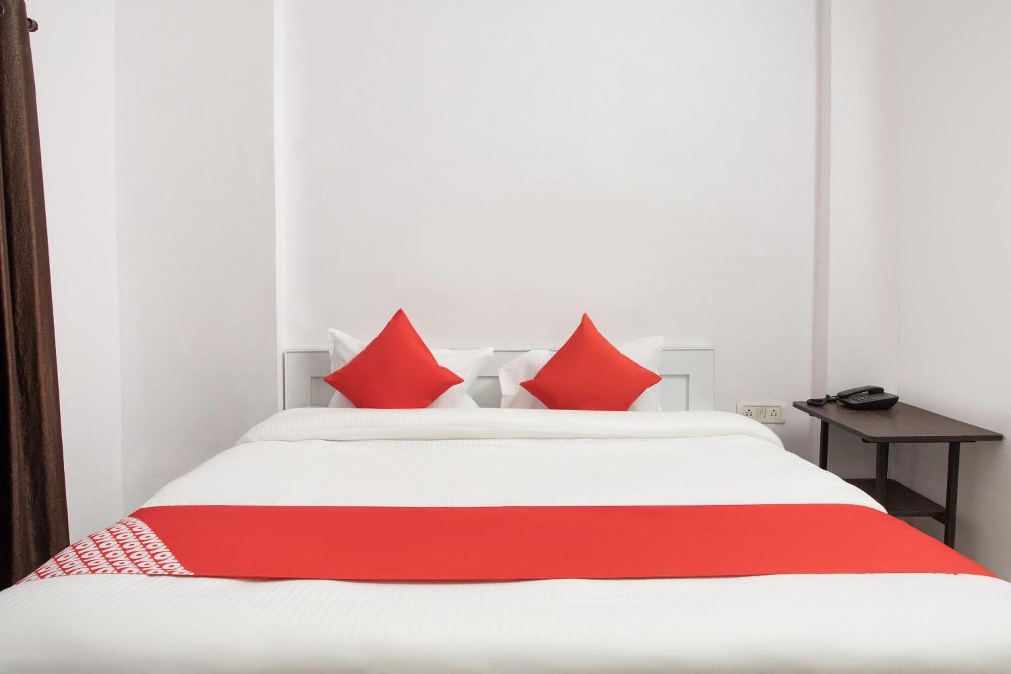 Hotel O Golden Star Bhopal Buitenkant foto